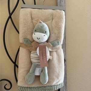 Chick Pea Cream and Green Plush Blanket with Dinosaur Toy